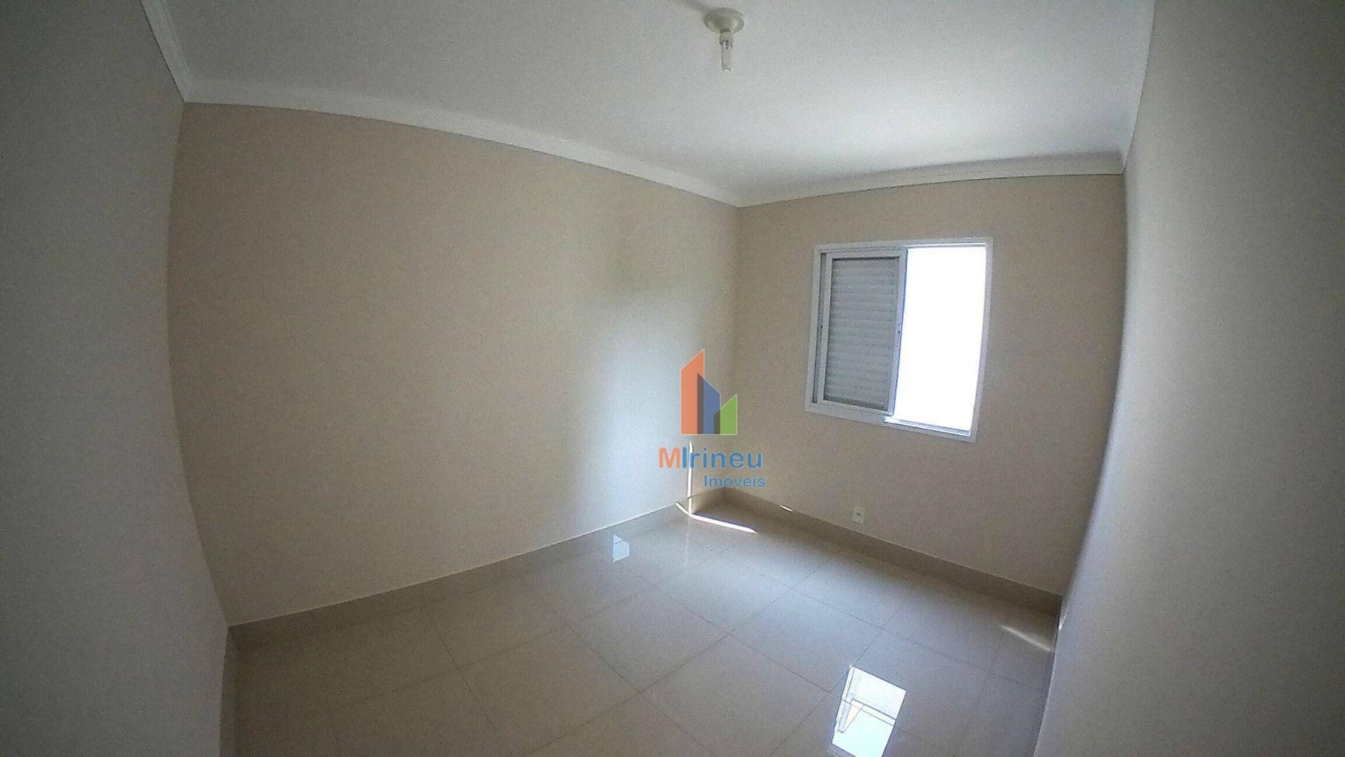 Apartamento para alugar com 2 quartos, 65m² - Foto 10