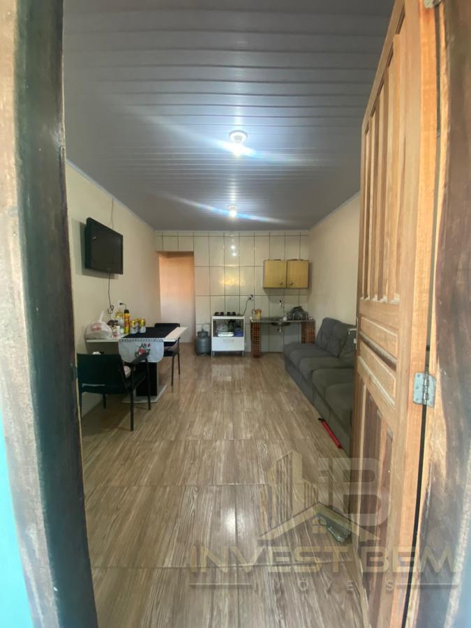 Casa à venda com 2 quartos, 340m² - Foto 1