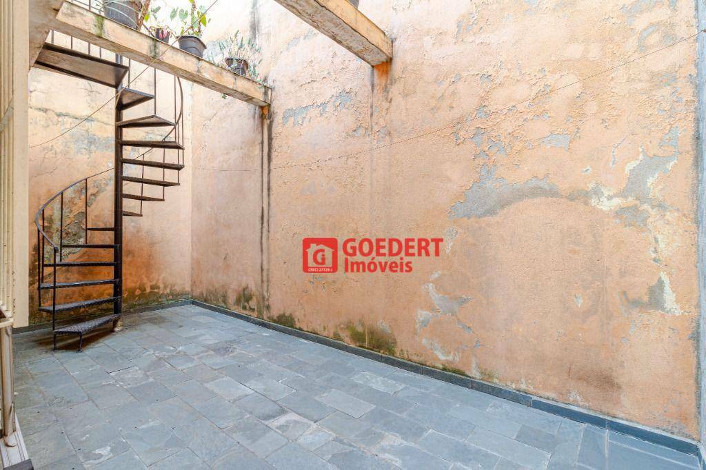Sobrado à venda com 3 quartos, 248m² - Foto 16