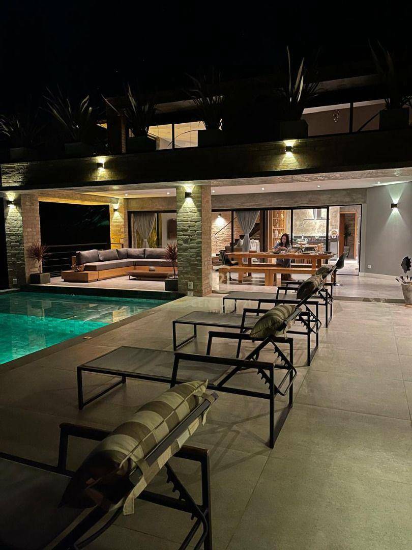 Casa de Condomínio à venda com 4 quartos, 296m² - Foto 3