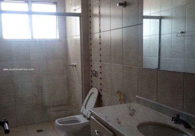 Apartamento à venda com 4 quartos, 204m² - Foto 18