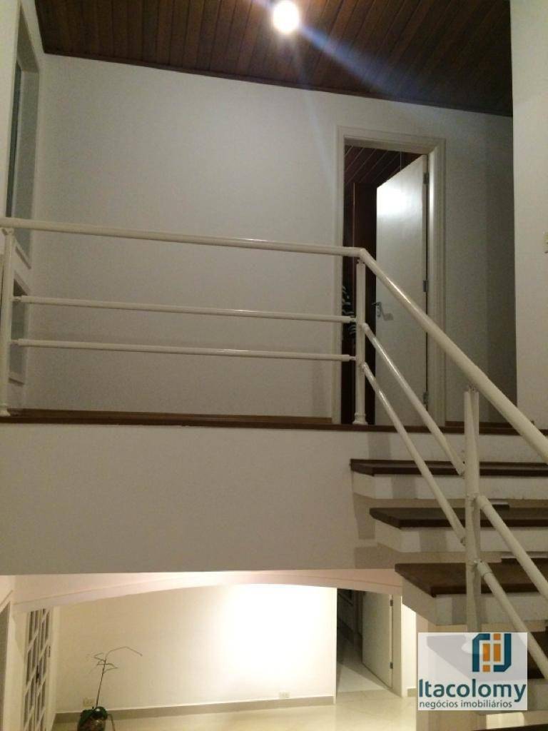 Casa de Condomínio para alugar com 4 quartos, 400m² - Foto 22