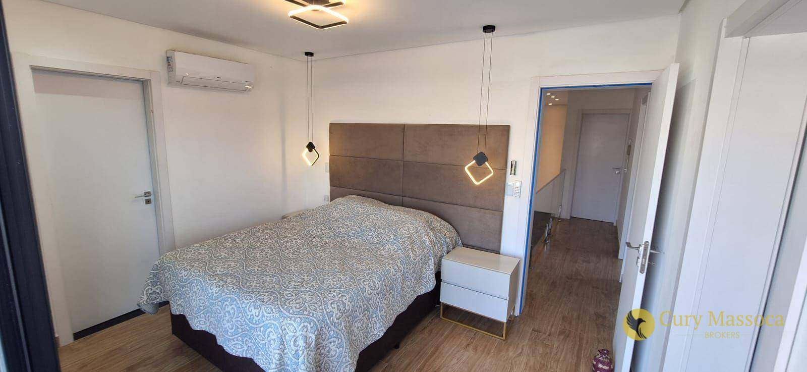 Casa de Condomínio à venda com 3 quartos, 240m² - Foto 18