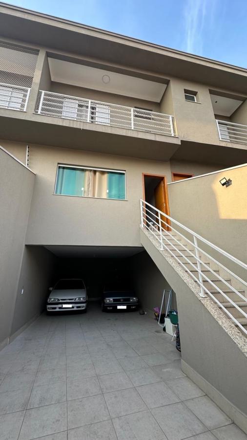 Sobrado à venda com 3 quartos, 175m² - Foto 1