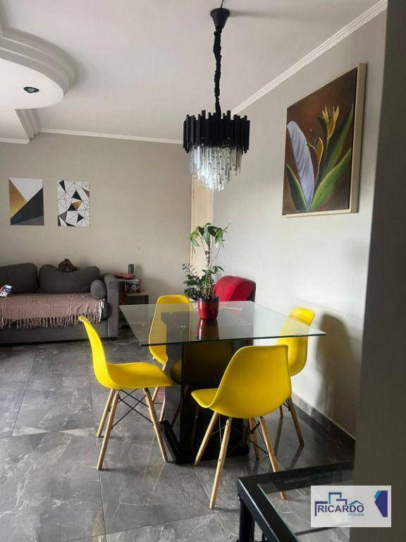 Apartamento para alugar com 2 quartos, 65m² - Foto 9