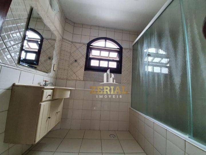 Sobrado à venda e aluguel com 3 quartos, 180m² - Foto 14