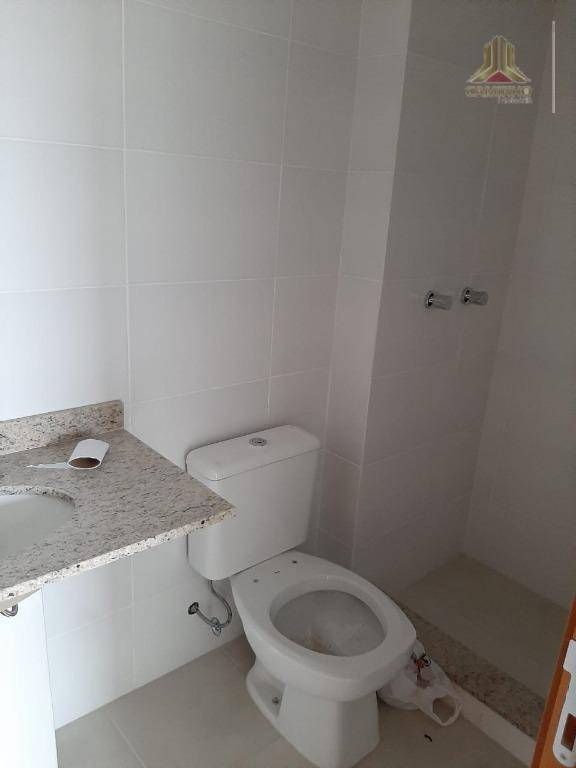 Apartamento à venda com 2 quartos, 61m² - Foto 18