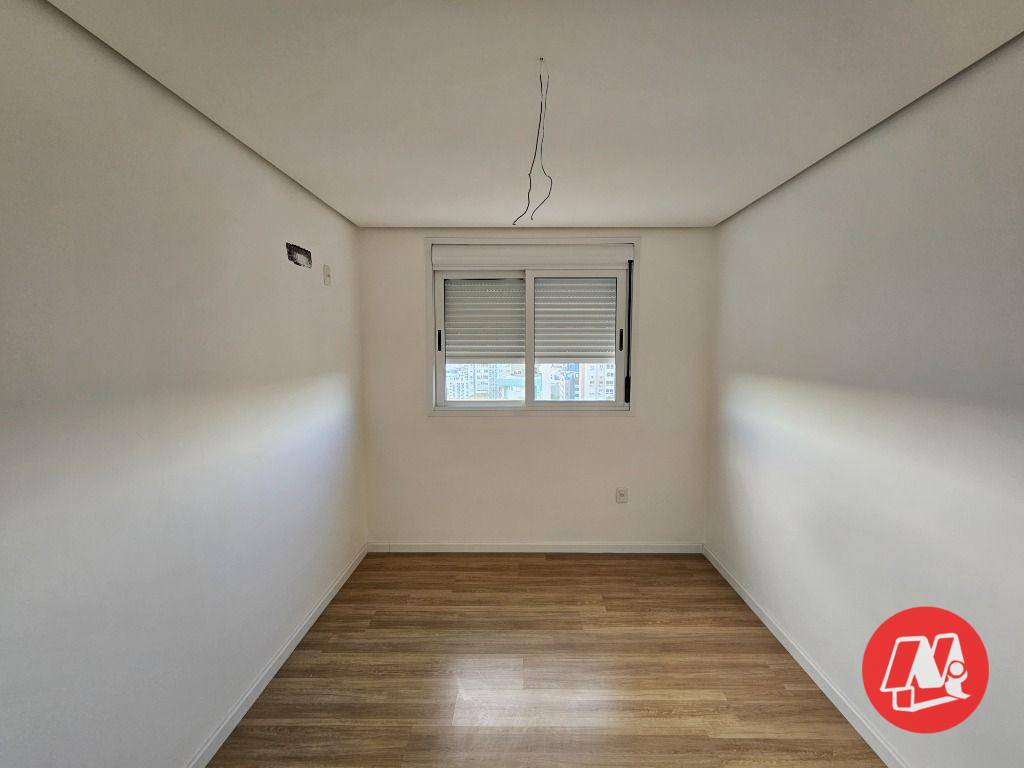 Apartamento para alugar com 2 quartos, 71m² - Foto 8