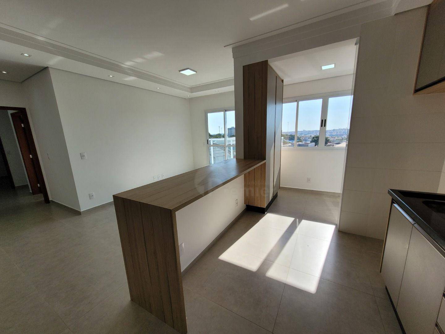 Apartamento à venda e aluguel com 3 quartos, 92m² - Foto 5