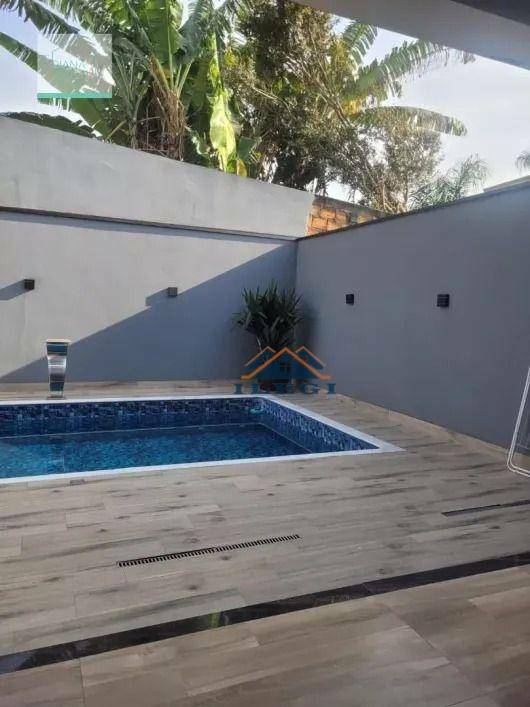 Casa à venda com 3 quartos, 200m² - Foto 8