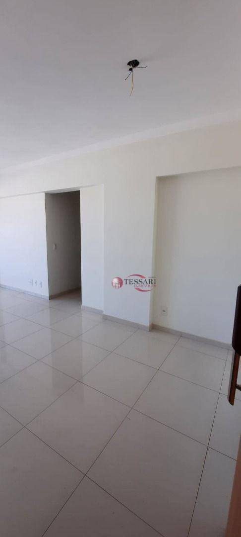 Apartamento à venda com 3 quartos, 75m² - Foto 4