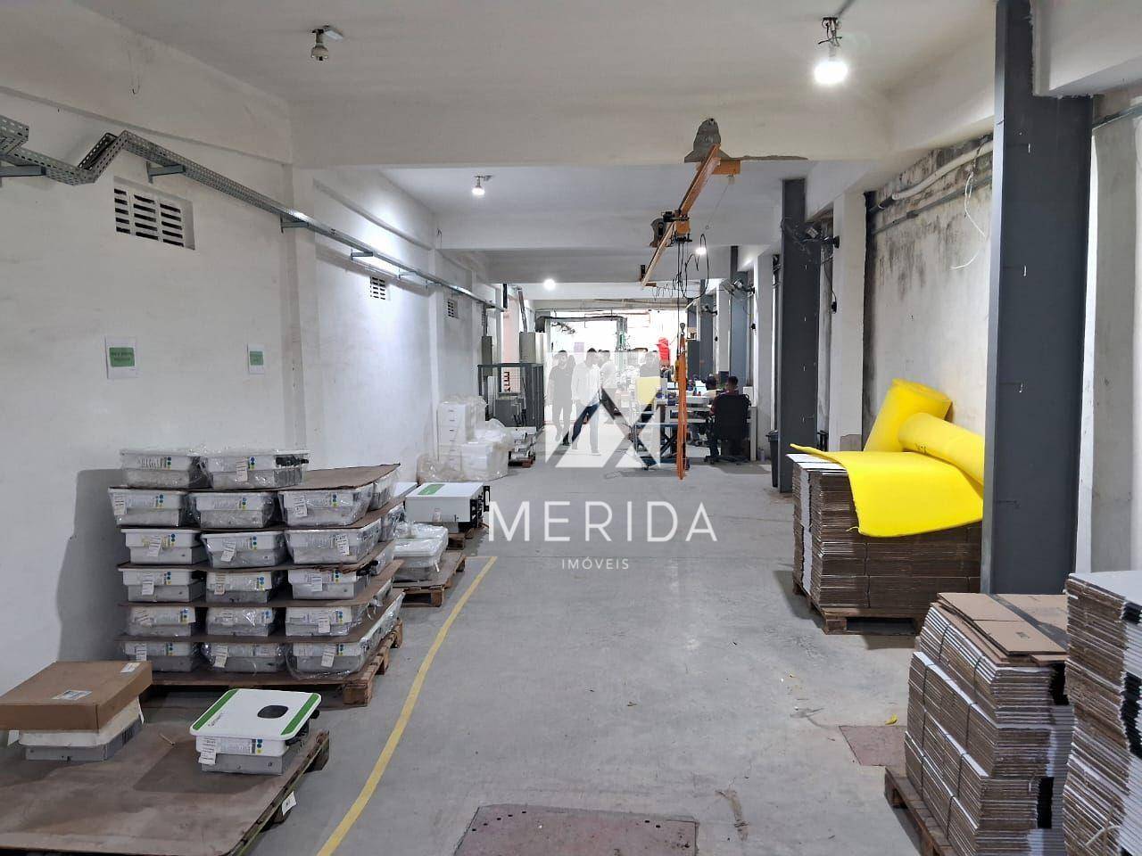 Depósito-Galpão-Armazém para alugar, 1350m² - Foto 5