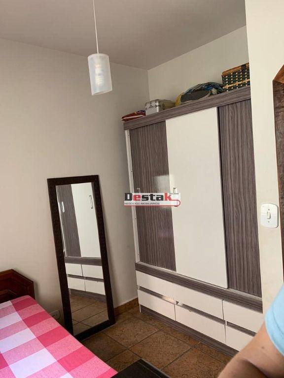 Sobrado à venda com 3 quartos, 100m² - Foto 14