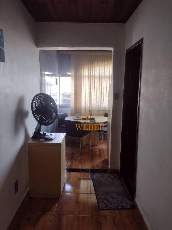 Casa à venda com 3 quartos, 200m² - Foto 23