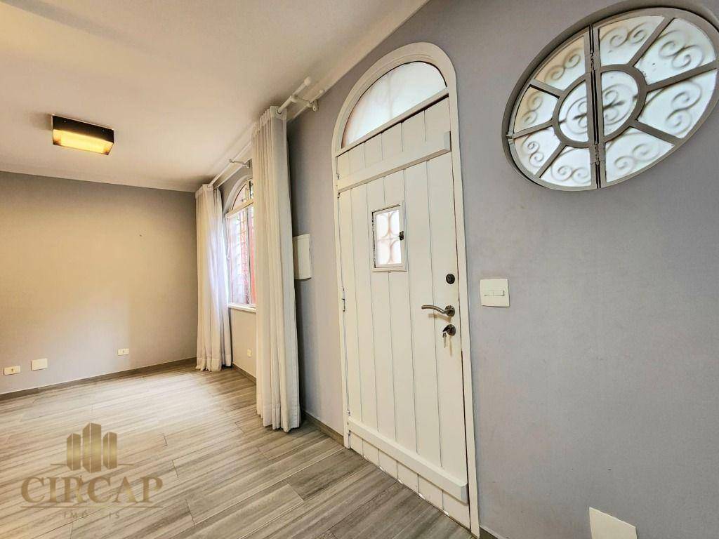 Casa à venda e aluguel com 2 quartos, 140m² - Foto 9