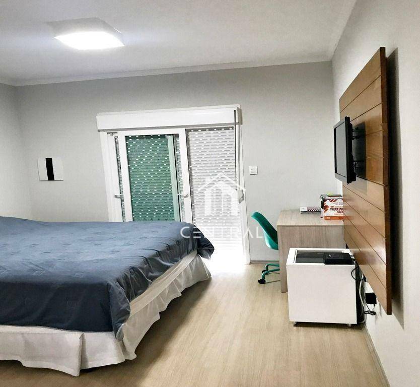 Sobrado à venda com 3 quartos, 239m² - Foto 8