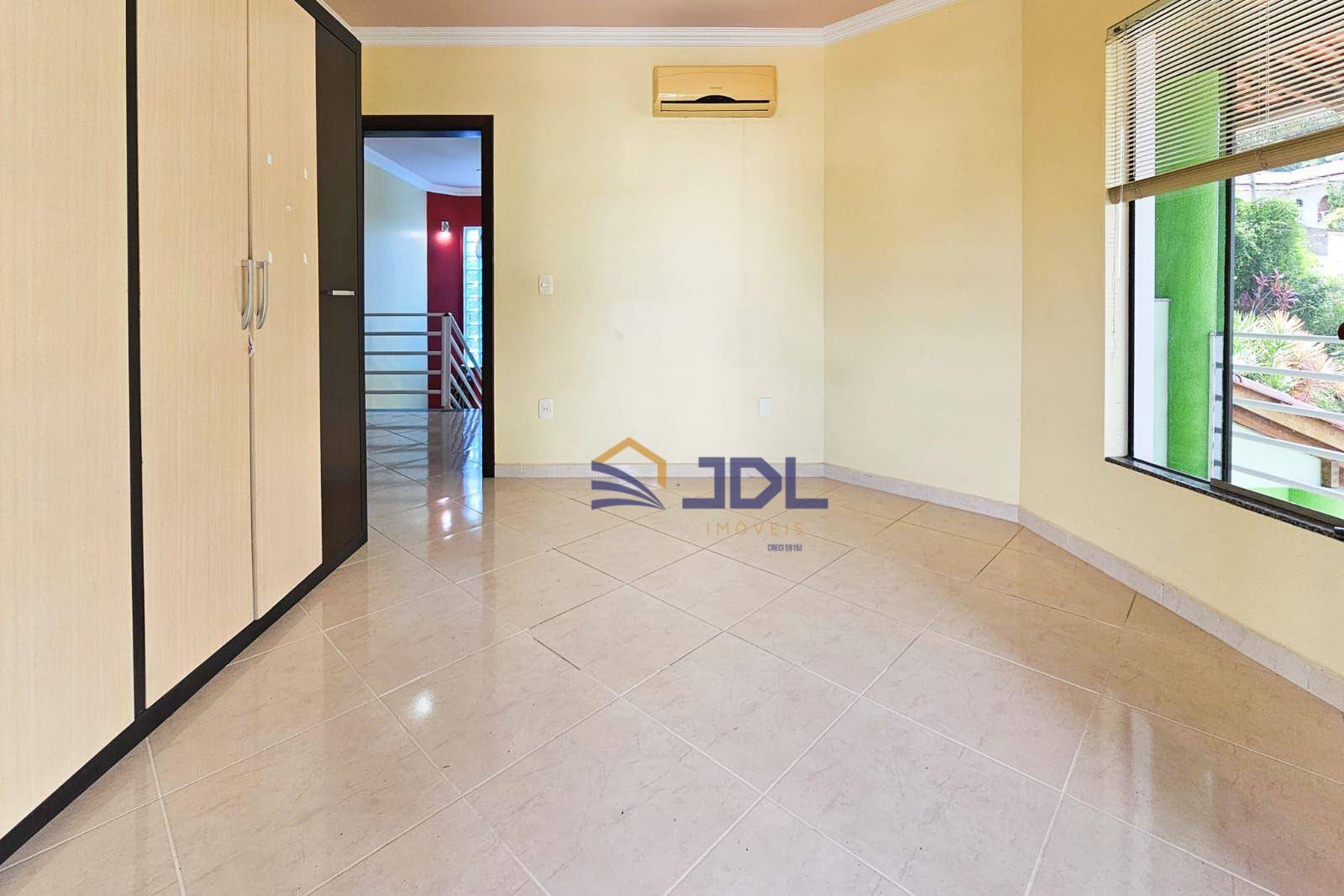 Casa à venda com 3 quartos, 184m² - Foto 12