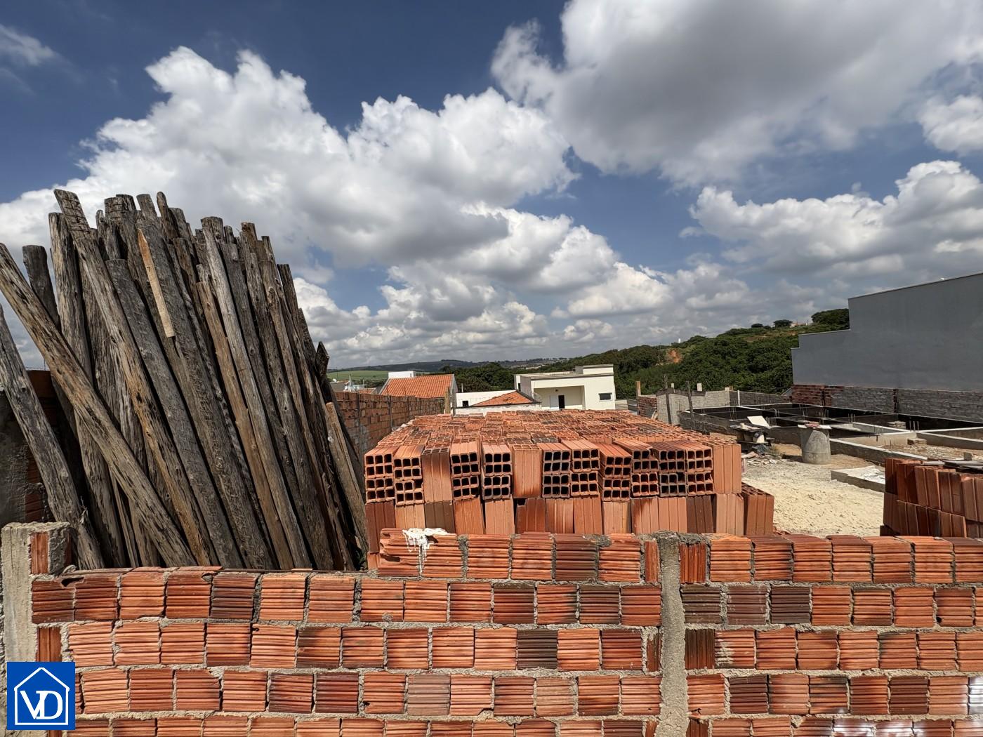 Terreno à venda, 132m² - Foto 1