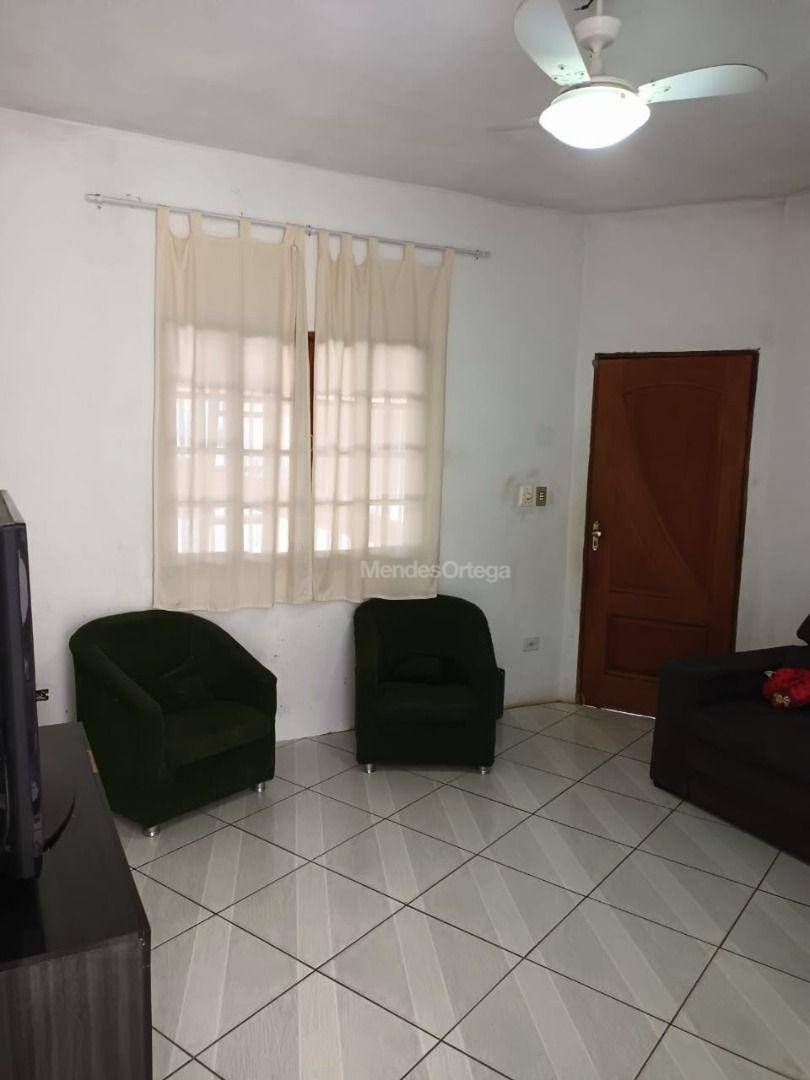 Casa à venda com 3 quartos, 185m² - Foto 3