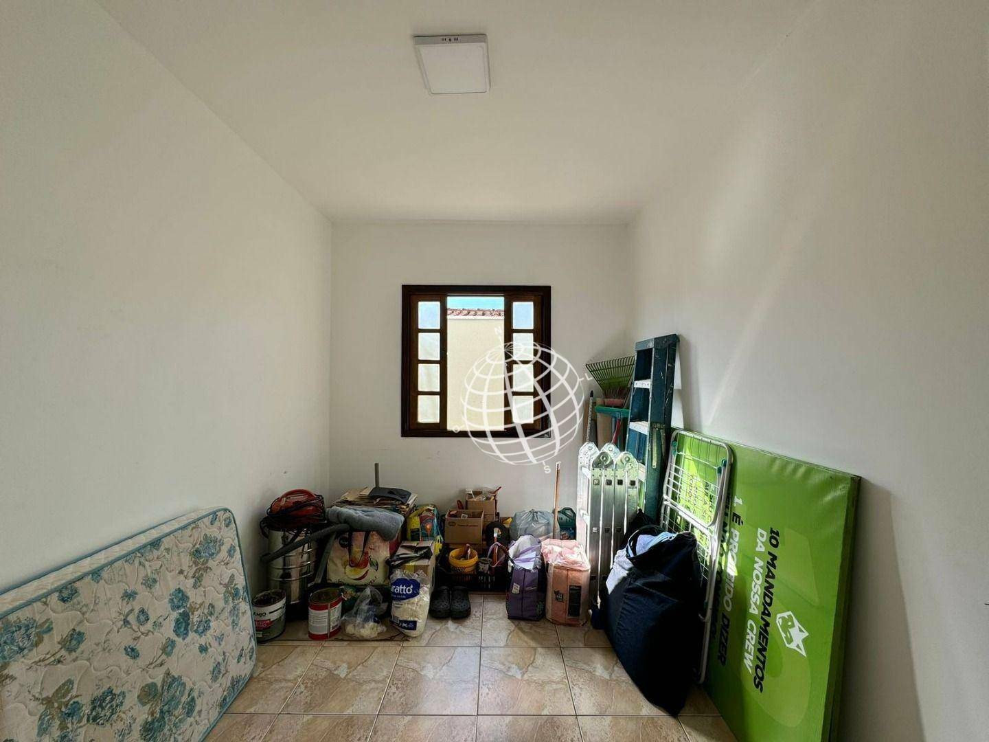 Casa para alugar com 5 quartos, 220m² - Foto 12