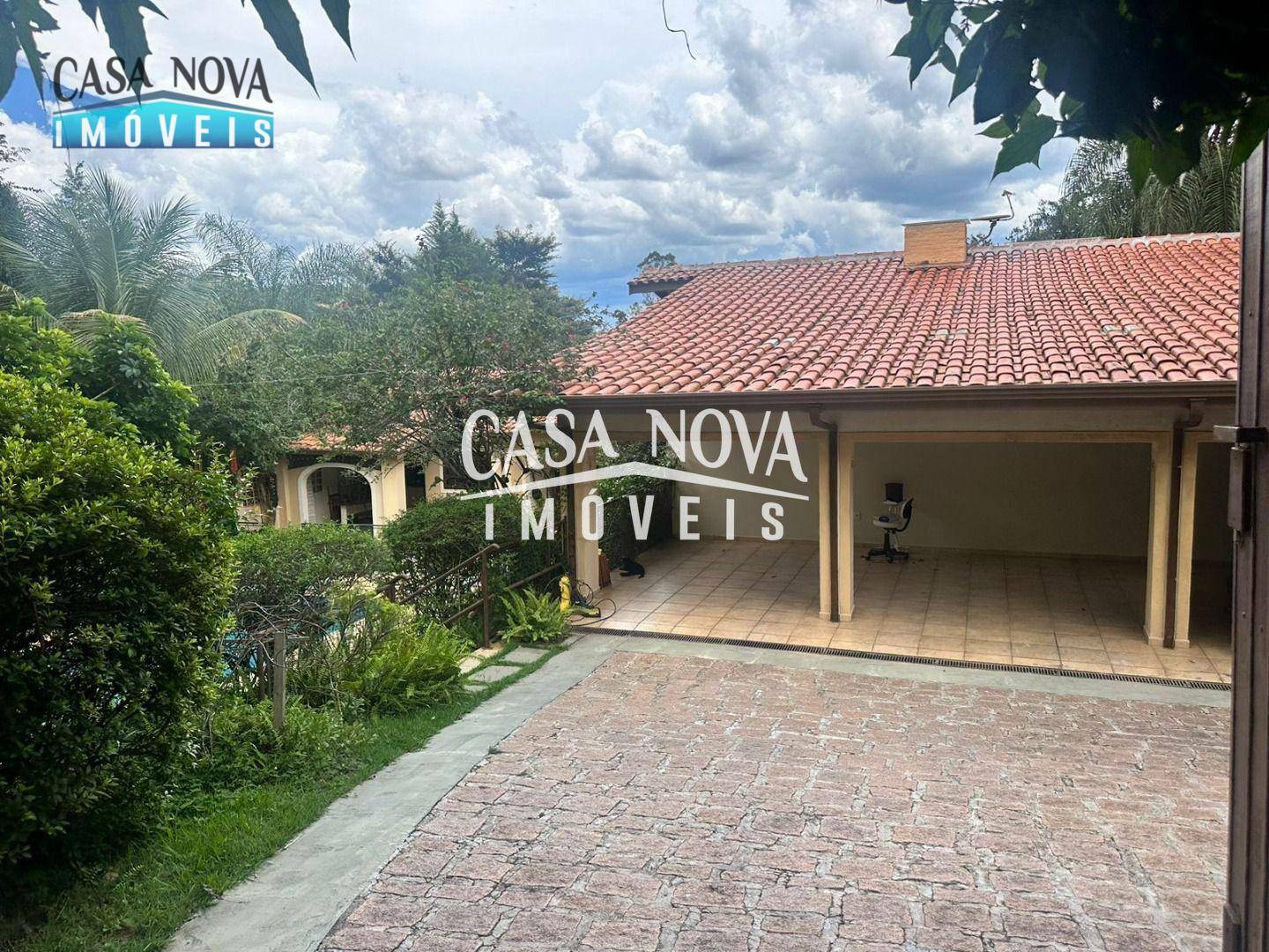 Casa de Condomínio para alugar com 4 quartos, 400m² - Foto 13