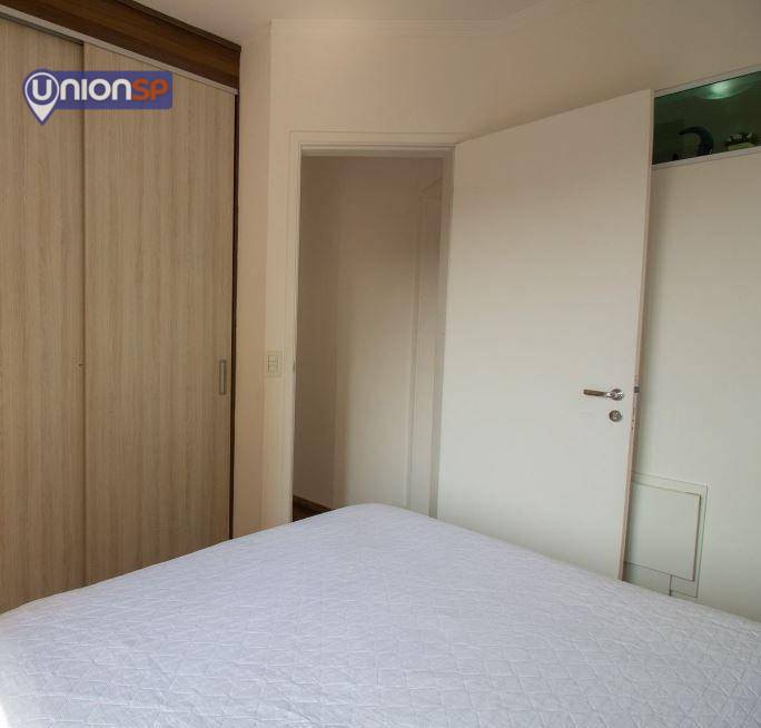 Apartamento à venda com 3 quartos, 76m² - Foto 11