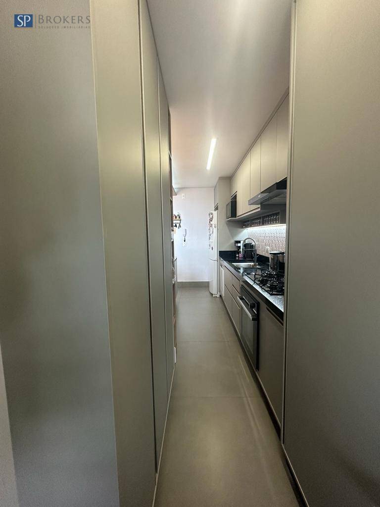 Apartamento à venda com 3 quartos, 164m² - Foto 9