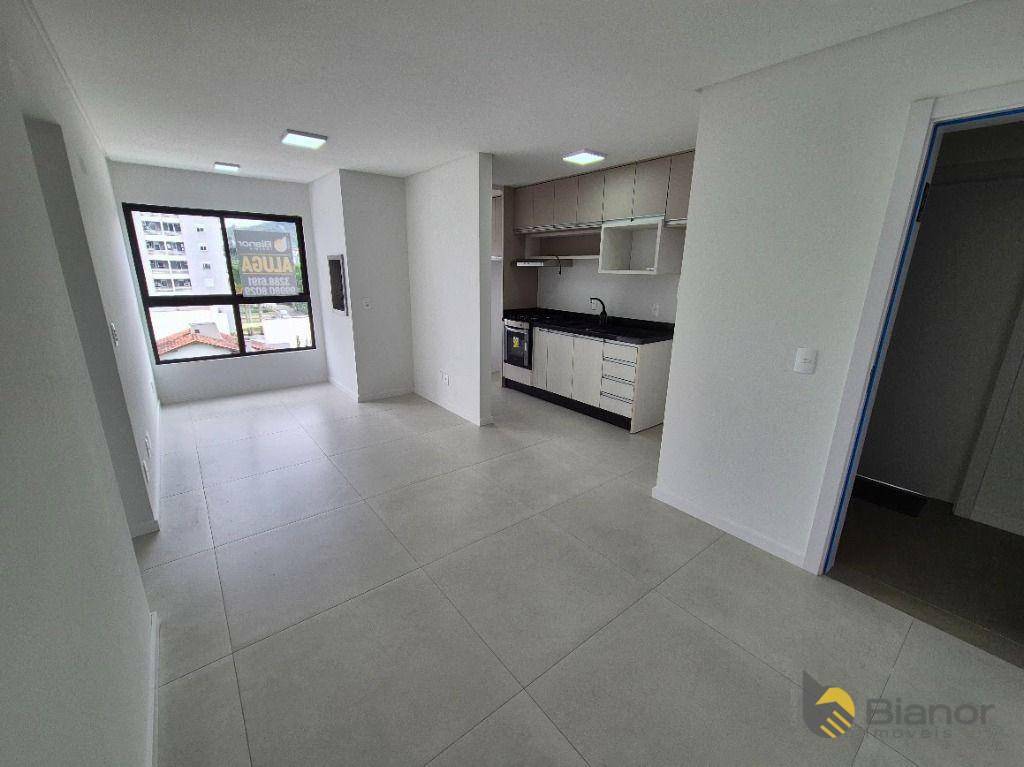 Apartamento para alugar com 2 quartos, 56m² - Foto 6