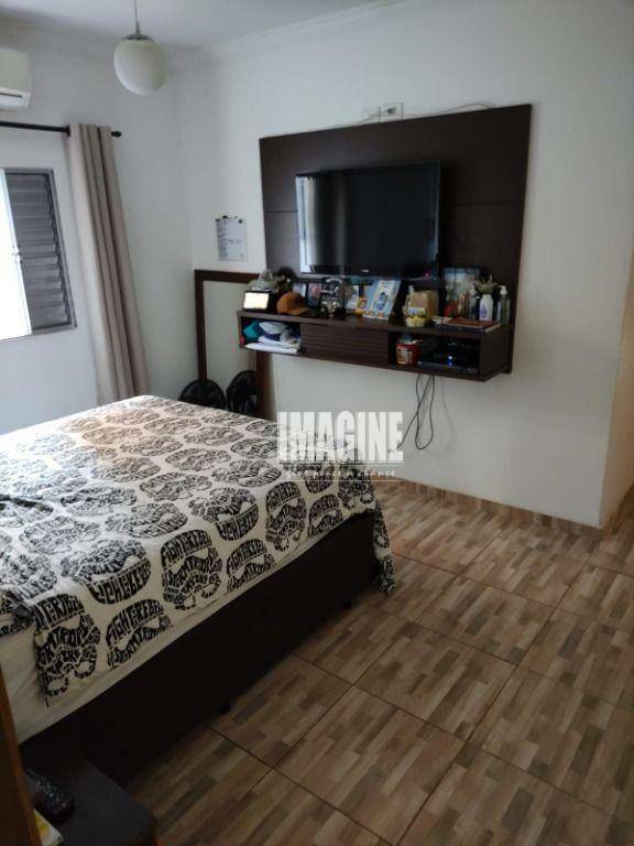 Casa à venda com 3 quartos, 200m² - Foto 6