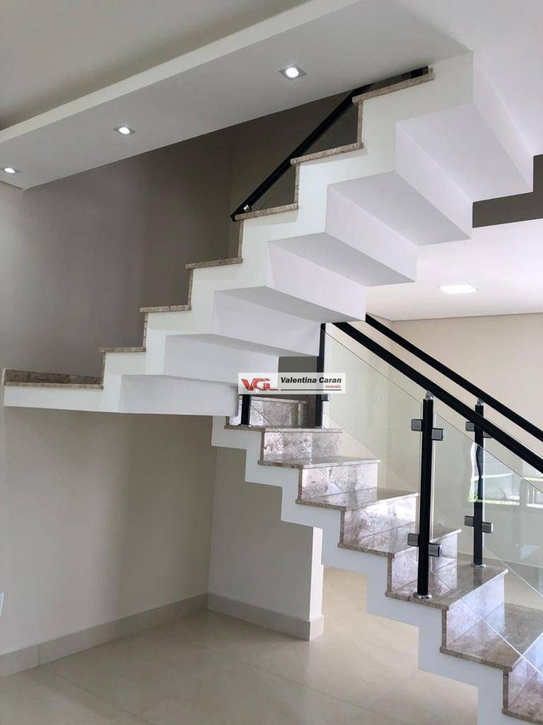 Sobrado à venda com 3 quartos, 136m² - Foto 2