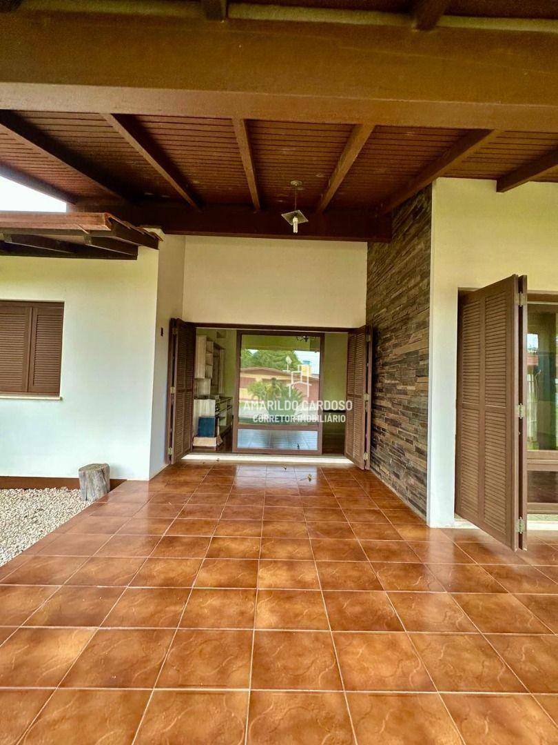 Casa à venda com 4 quartos, 230m² - Foto 4