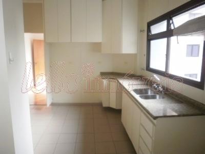 Apartamento para alugar com 4 quartos, 238m² - Foto 16