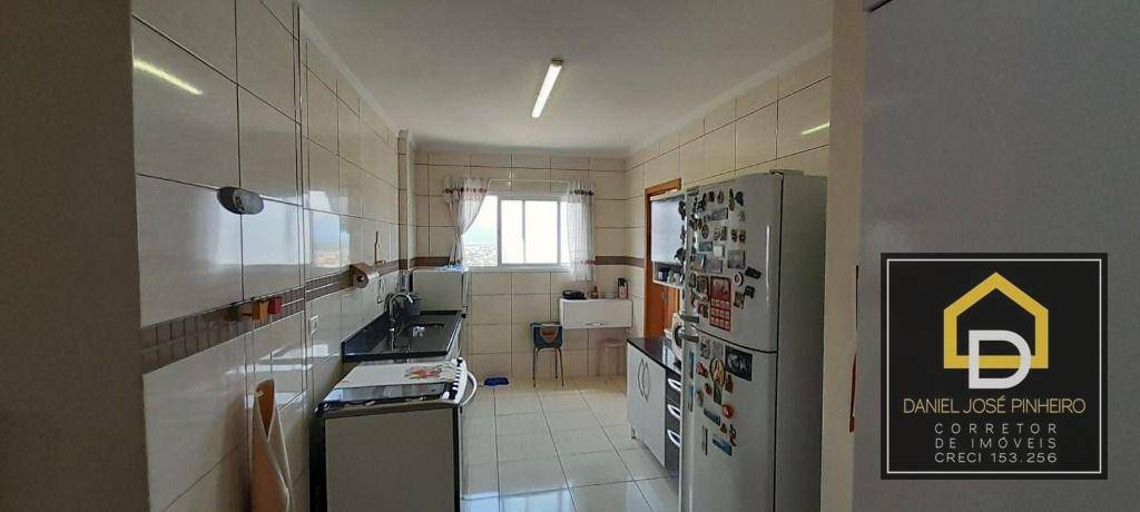 Apartamento à venda com 3 quartos, 120m² - Foto 4