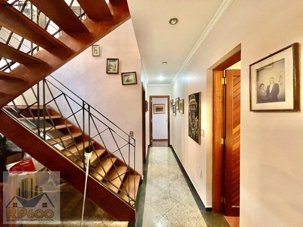 Casa à venda com 6 quartos, 1008m² - Foto 17