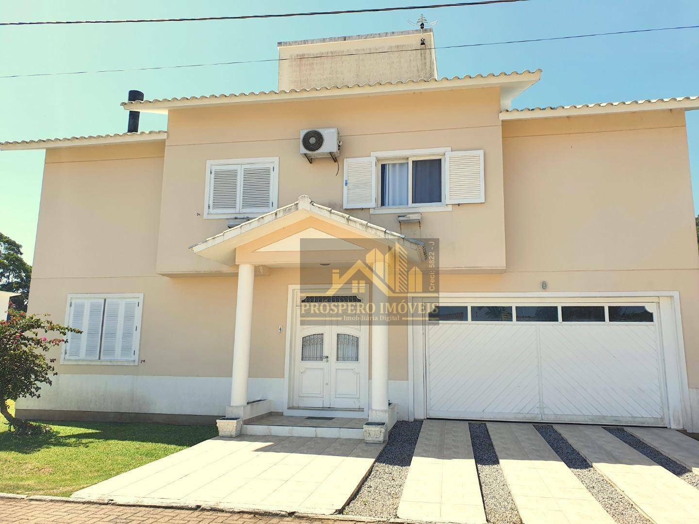 Casa à venda e aluguel com 5 quartos, 304m² - Foto 4