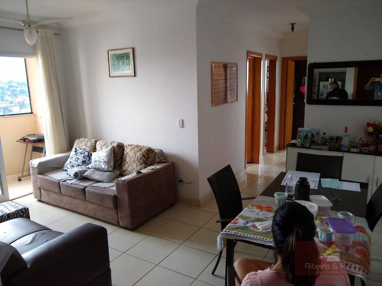 Apartamento à venda com 3 quartos, 74m² - Foto 3