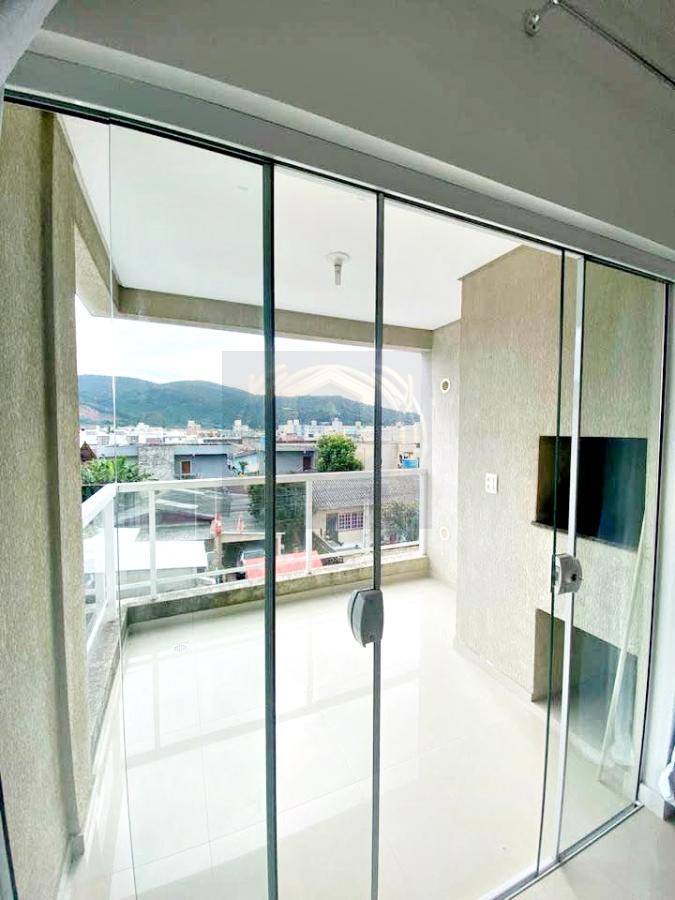 Apartamento à venda com 2 quartos, 83m² - Foto 2