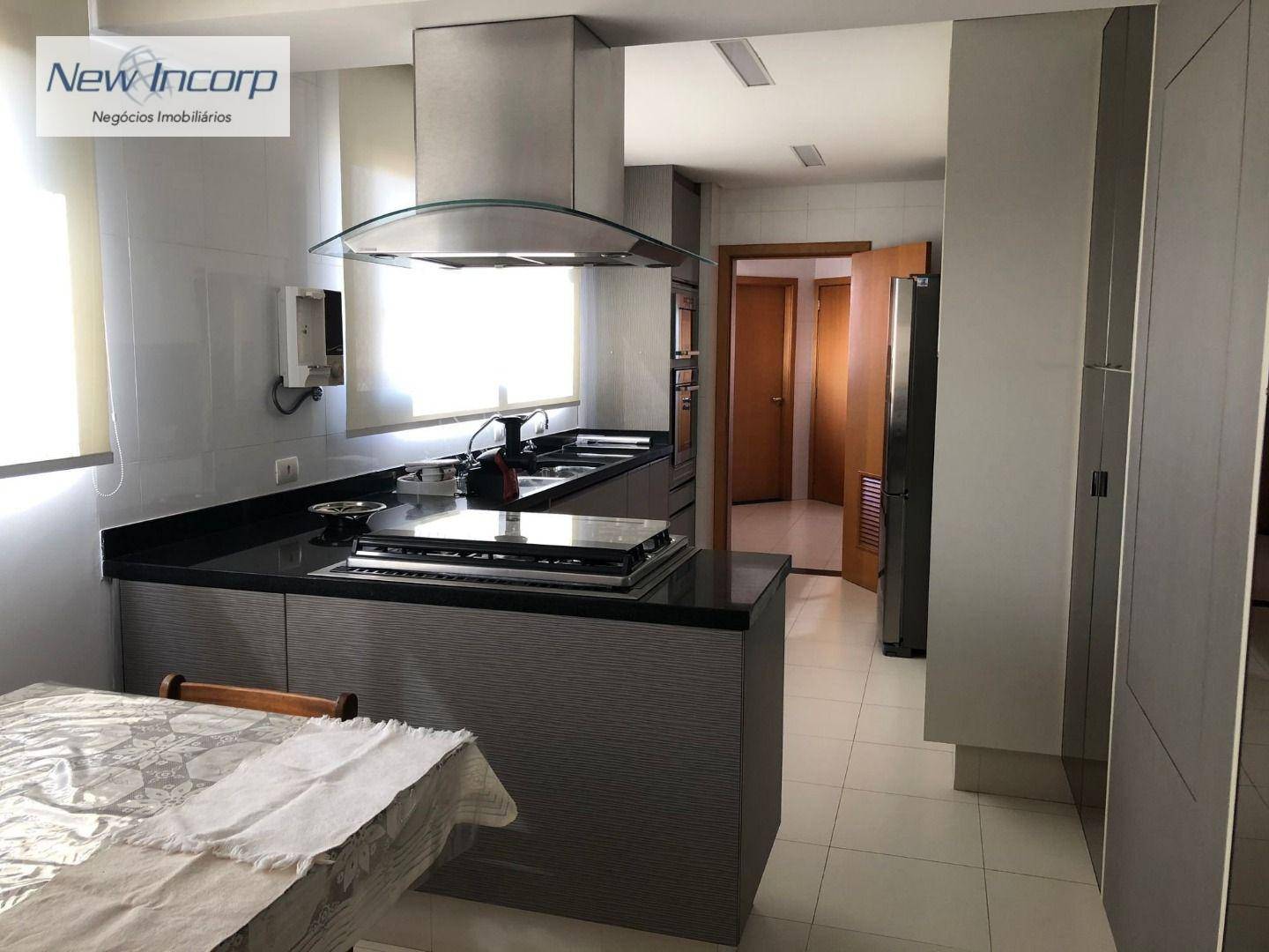 Apartamento à venda com 4 quartos, 208m² - Foto 9