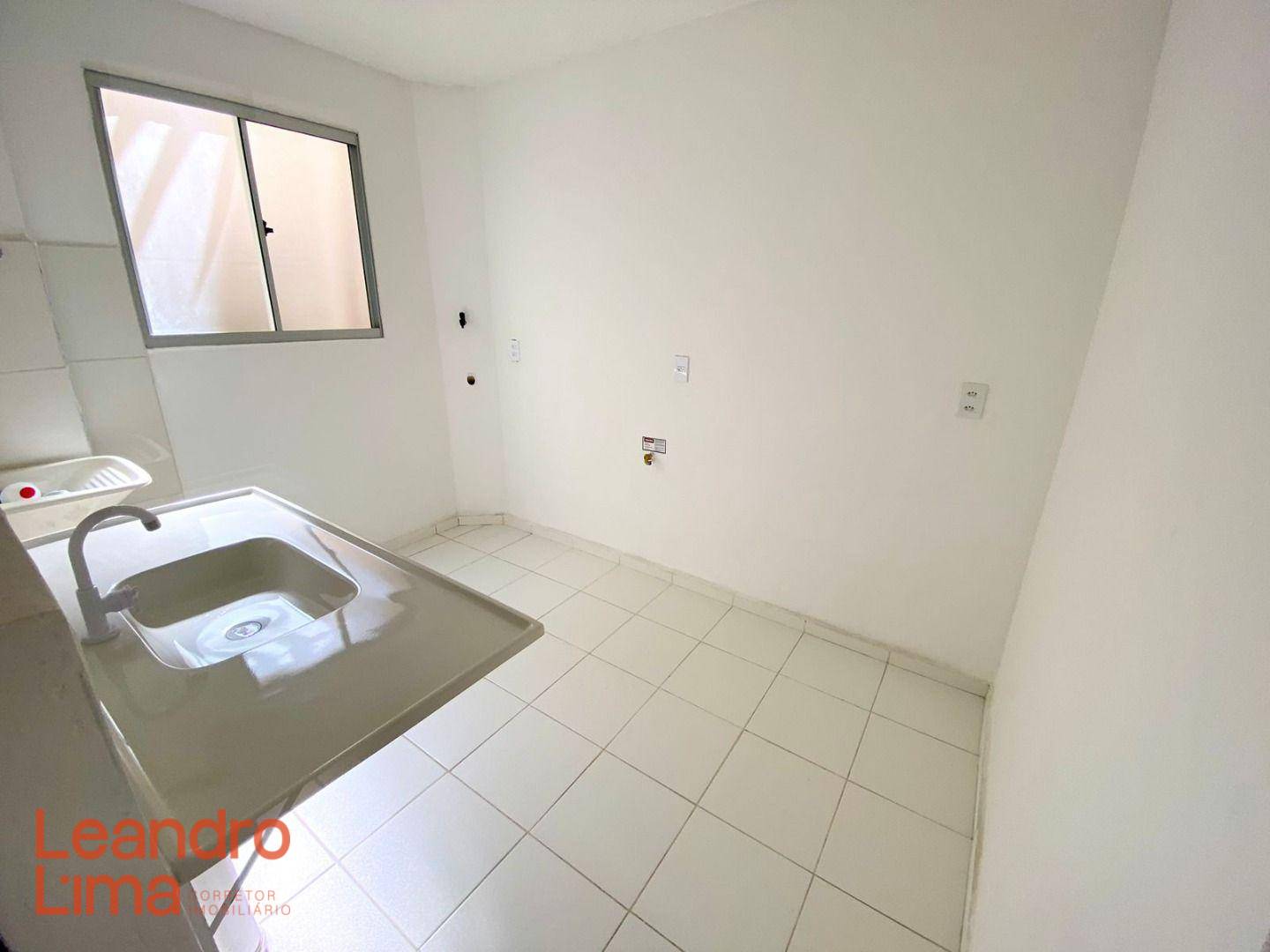 Apartamento à venda com 2 quartos, 46m² - Foto 4