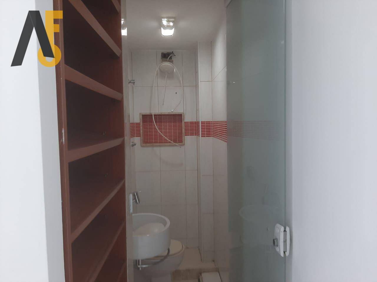 Apartamento à venda com 2 quartos, 75m² - Foto 9