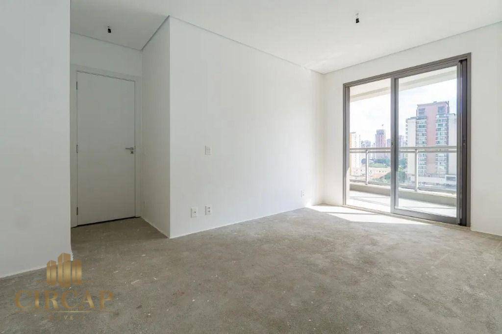 Apartamento à venda com 3 quartos, 134m² - Foto 17