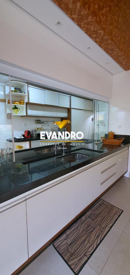 Casa de Condomínio à venda com 3 quartos, 206m² - Foto 6