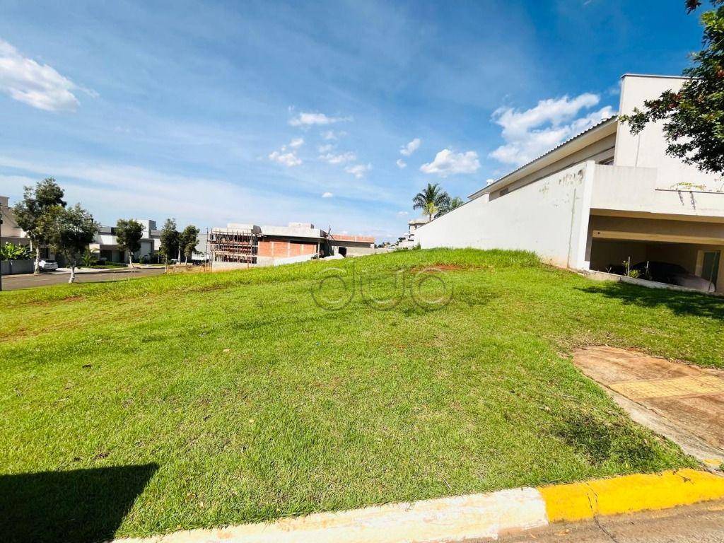 Loteamento e Condomínio, 700 m² - Foto 2