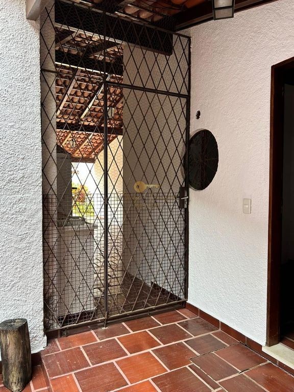 Casa de Condomínio à venda com 4 quartos, 350m² - Foto 6