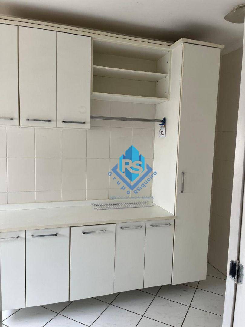 Apartamento para alugar com 3 quartos, 144m² - Foto 21