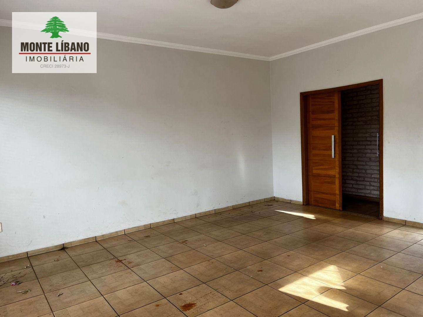 Casa à venda com 3 quartos, 300m² - Foto 2