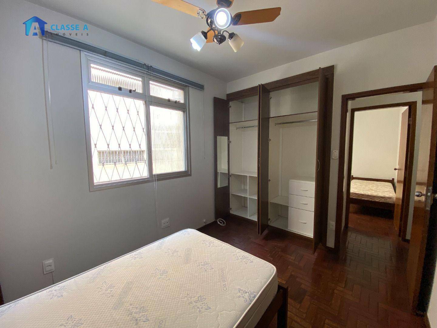 Apartamento para alugar com 3 quartos, 133m² - Foto 13