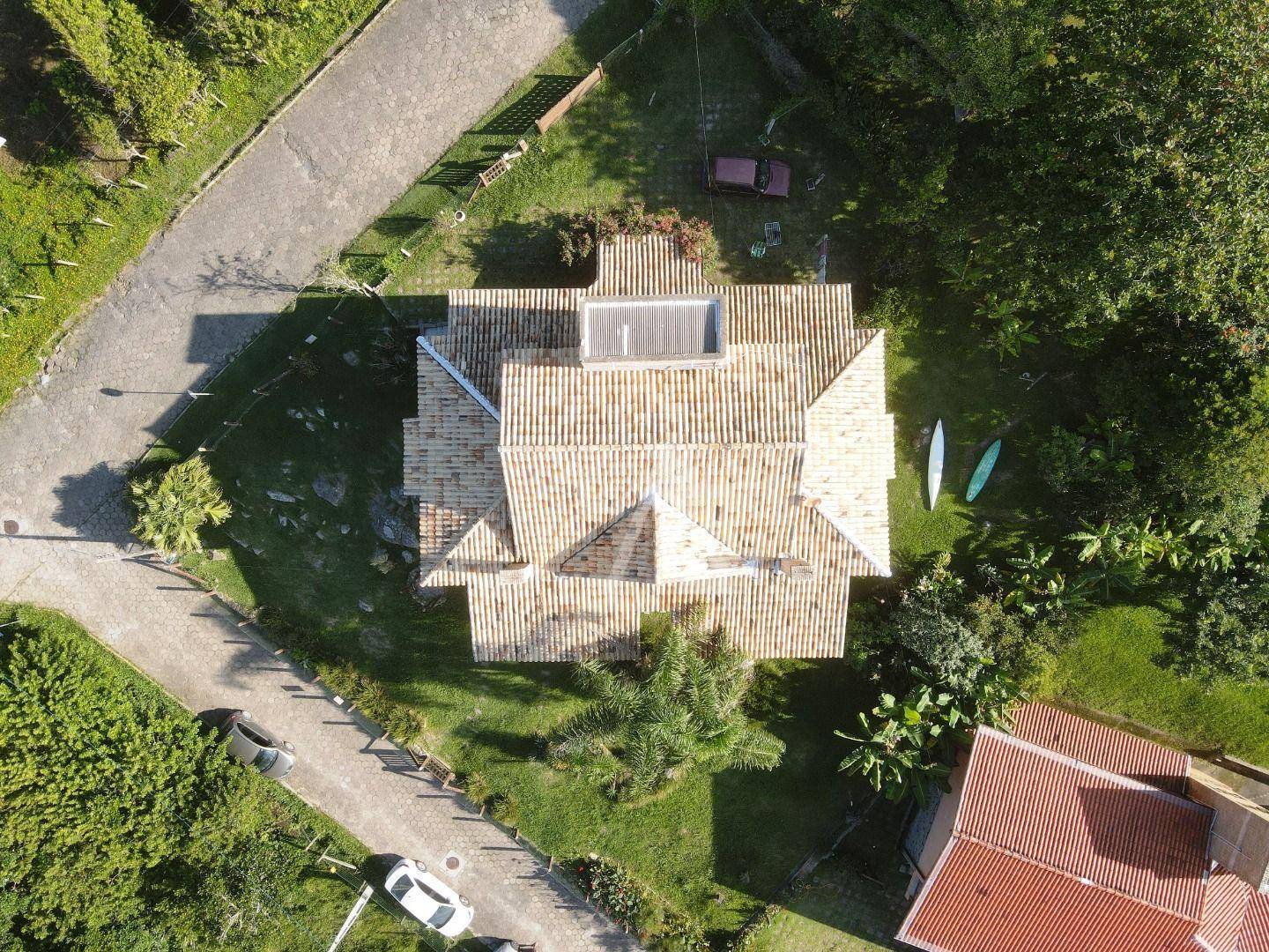 Casa, 8 quartos, 266 m² - Foto 4