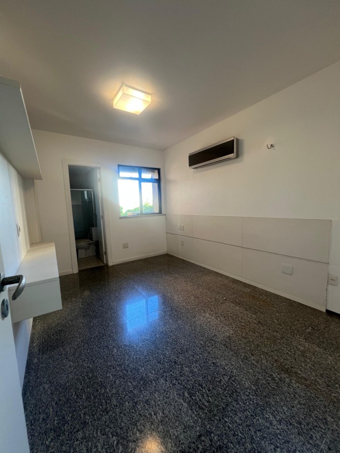 Apartamento à venda com 3 quartos, 146m² - Foto 47