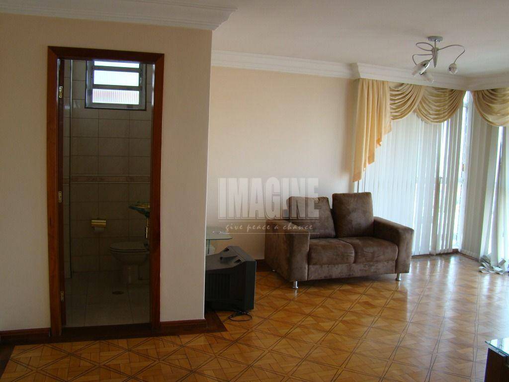 Apartamento à venda com 3 quartos, 235m² - Foto 3